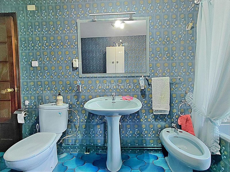 Foto 5902c0a2-3dc2-455f-bbe2-e8cfe8dbfe5f. Casa  con vistas al mar en a illa de arousa 5 dormitorios y jardín privado en Illa de Arousa (A)