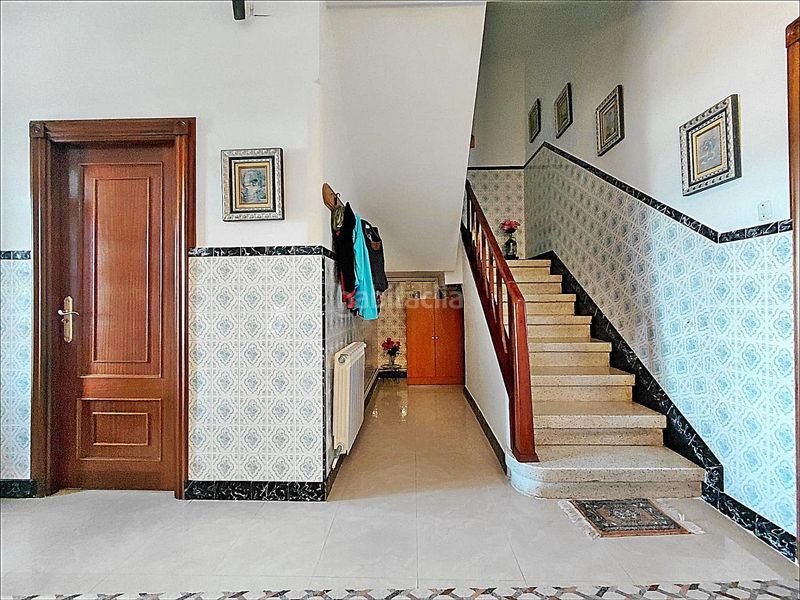 Foto 6abf4a73-95c7-4ce3-86ba-21108d961694. Casa  con vistas al mar en a illa de arousa 5 dormitorios y jardín privado en Illa de Arousa (A)