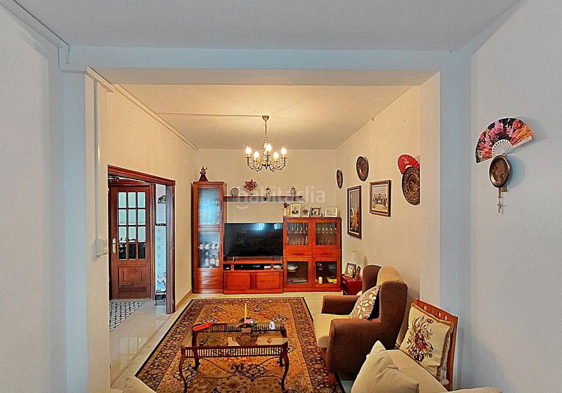 Foto 8c196413-908f-4149-802f-1395bec84431. Casa  con vistas al mar en a illa de arousa 5 dormitorios y jardín privado en Illa de Arousa (A)