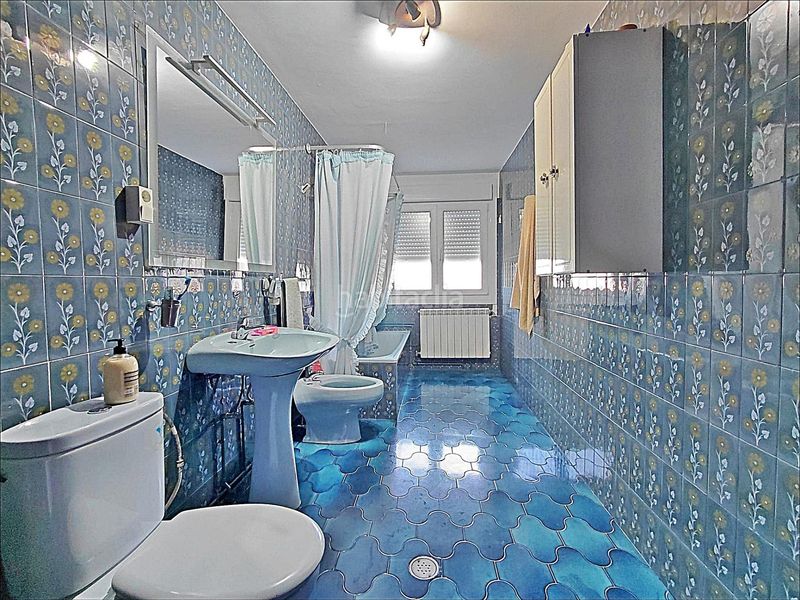 Foto 9a666e7f-01c6-4135-8be7-181e97600874. Casa  con vistas al mar en a illa de arousa 5 dormitorios y jardín privado en Illa de Arousa (A)