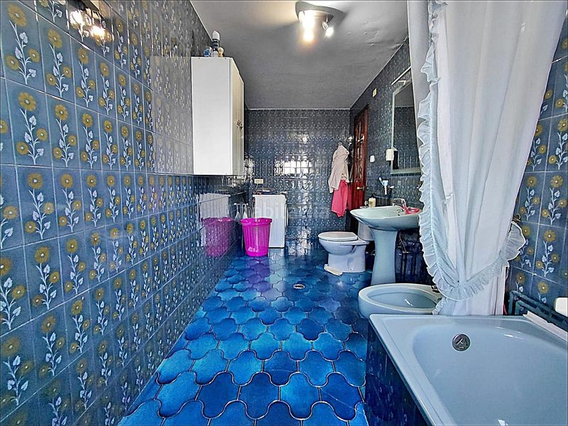 Foto ae01e0e5-c6e9-43f3-a062-741a58f6adeb. Casa  con vistas al mar en a illa de arousa 5 dormitorios y jardín privado en Illa de Arousa (A)