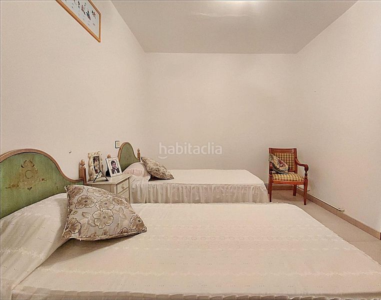 Foto b4dac278-b58a-42fa-85b3-1510424dc6f0. Casa  con vistas al mar en a illa de arousa 5 dormitorios y jardín privado en Illa de Arousa (A)