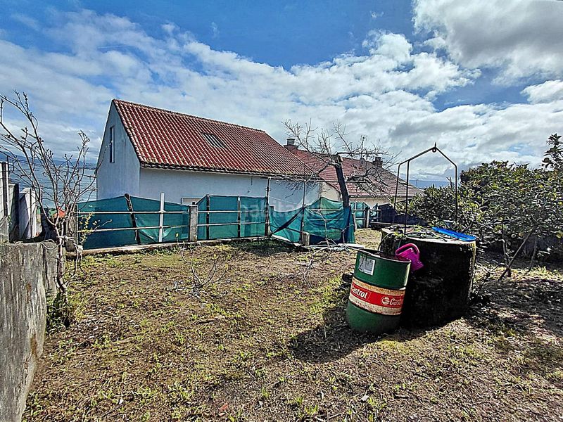 Foto d051457e-5c4c-489b-b2a3-0365e34fc9a7. Casa  con vistas al mar en a illa de arousa 5 dormitorios y jardín privado en Illa de Arousa (A)