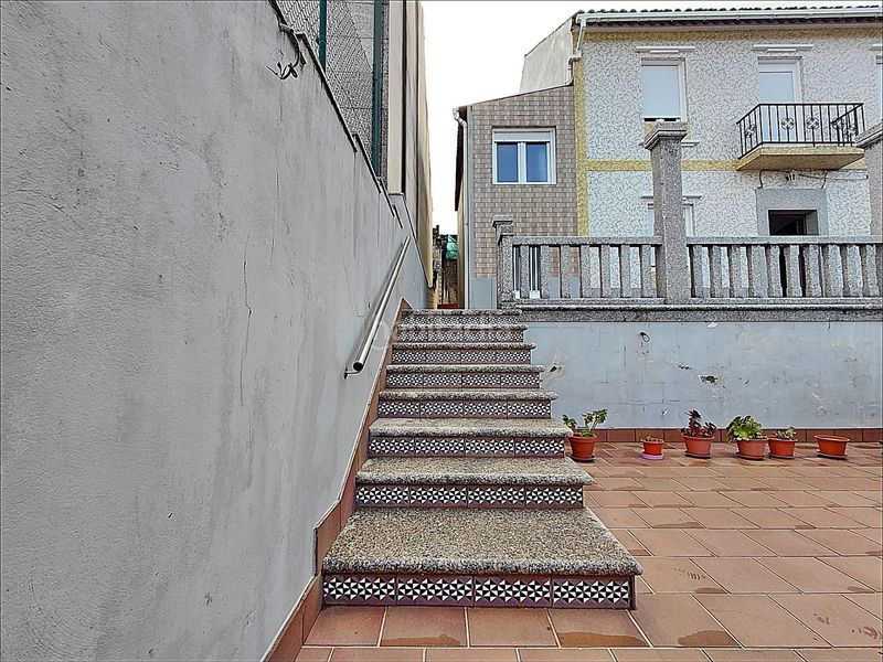 Foto d16e528b-4385-4ea8-a8c4-fe5c623713ca. Casa  con vistas al mar en a illa de arousa 5 dormitorios y jardín privado en Illa de Arousa (A)