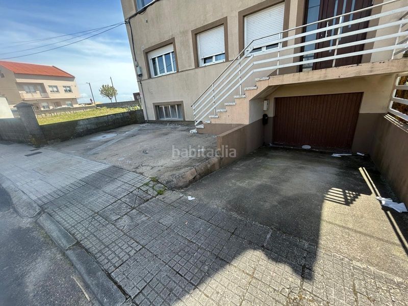 Foto 26e23e13-cd82-4beb-b8c9-d260c753a4f2. Piso  con vistas al mar en Castiñeiras a 30 metros de la playa en Ribeira