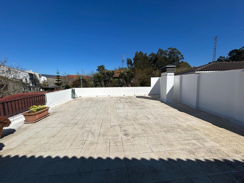 Foto 25a80526-0541-4fec-8d78-040911859c64. Casa amb aparcament a Boiro