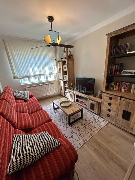 Foto 3b2510c2-8095-4424-870f-f57dd42525f8. Casa amb aparcament a Boiro