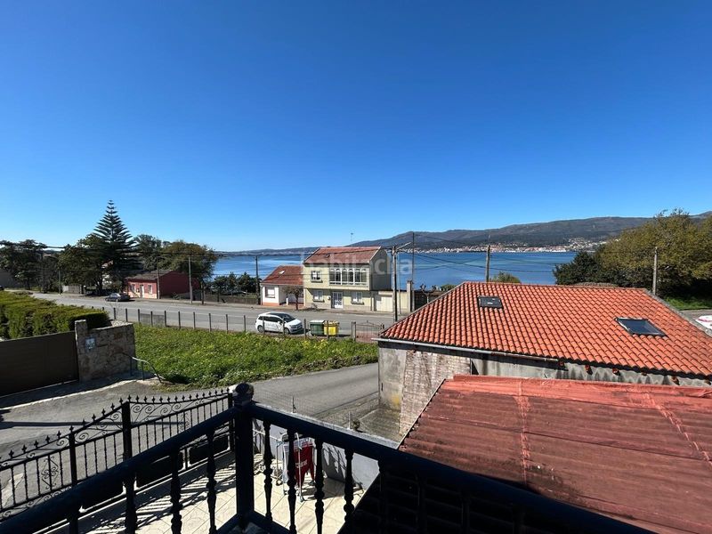 Foto be9e7c2c-e183-4ed3-8cf7-f1e67dd43405. Casa amb aparcament a Boiro