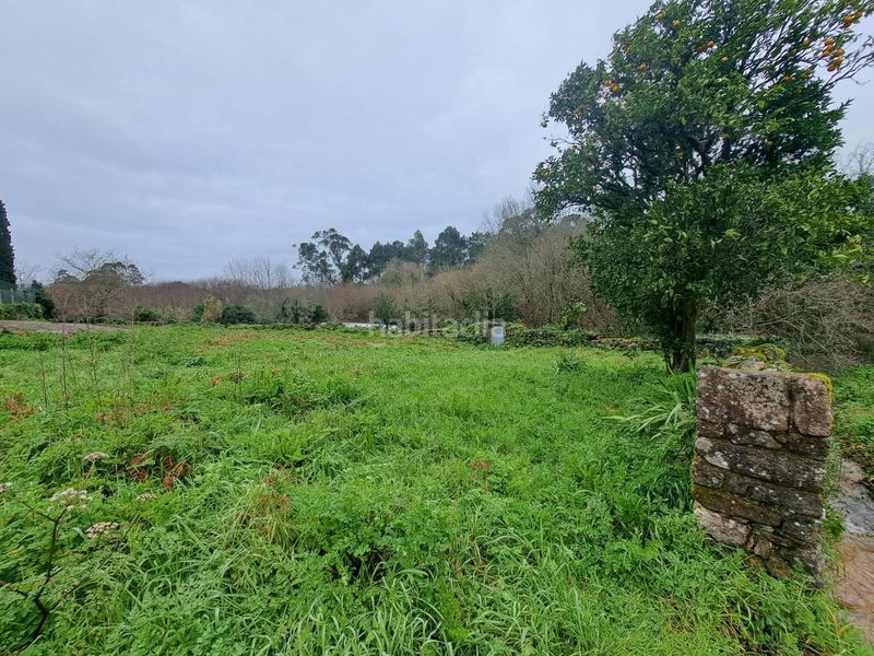 Foto 2a7aff64-3f21-41f4-ab53-56f3f6785bfe. Terreny residencial a Rianxo