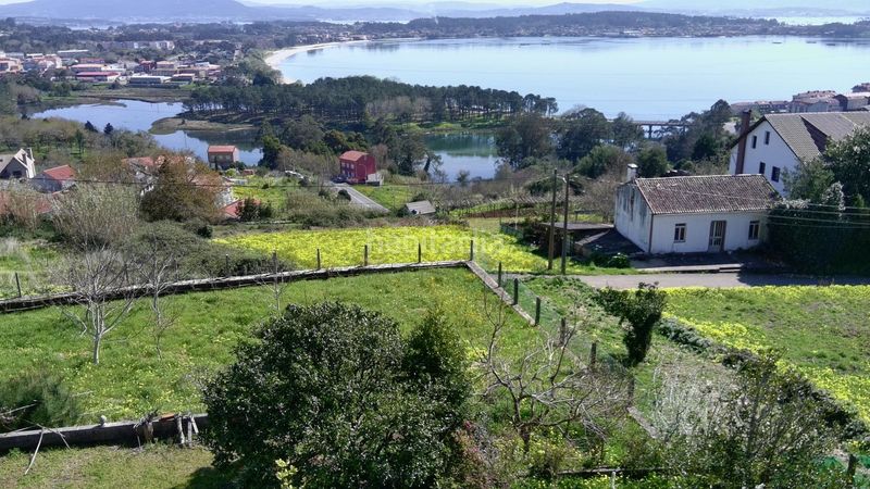 Foto cbc9d1c3-2547-4b01-9620-16731f12e88c. Casa a Boiro