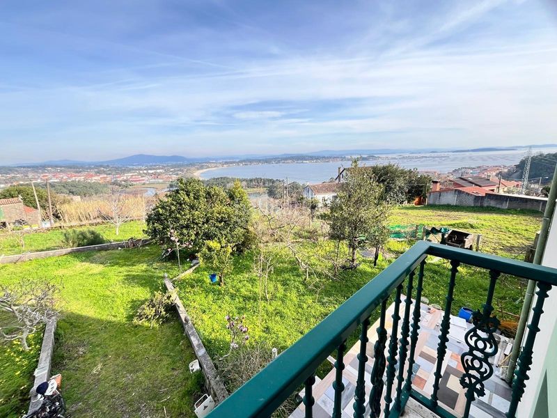 Foto ec6d8554-9622-492c-a223-5d66cbc65435. Casa a Boiro