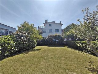 Maison  Avenida avenida bouza martín. Casa de 400m2  parcela de 383m2 en el centro de barrantes, ribad
