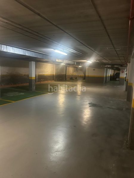 Foto 78a9cfe3-7805-4f78-bc32-28ebd447684d. Car parking in santa uxía de Ribeira Ribeira