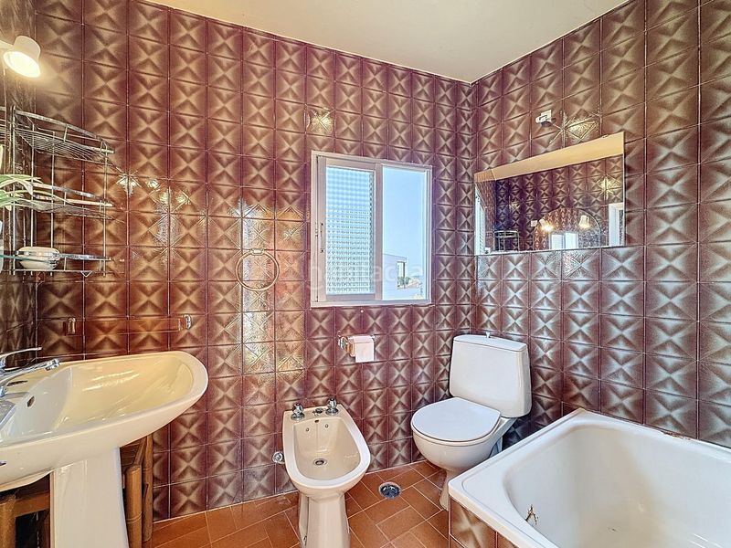 Foto d98f416a-a59f-4a32-9e90-c53e0a543f98. Casa amb calefacció a Sanxenxo pueblo Sanxenxo