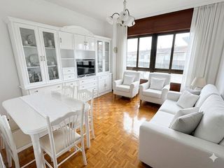 Pis a Santa Uxía de Ribeira. Acogedor piso en ribeira ideal para inversión o primera vivienda