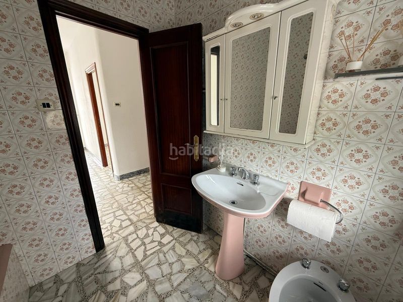 Foto 0a802c98-4dd7-45a0-9e00-28bfc0ade8cb. Casa amb aparcament a Pobra do Caramiñal (A)