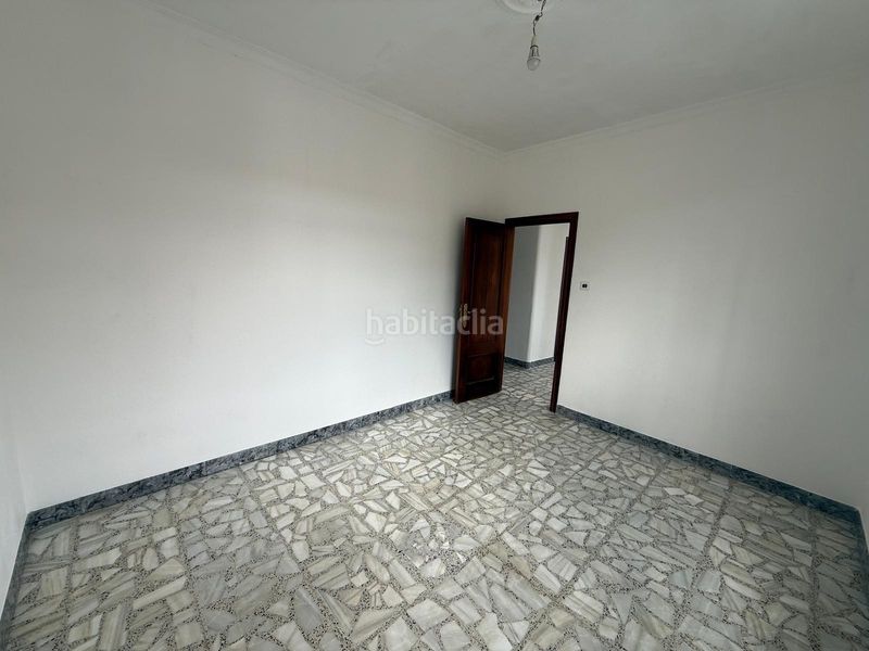 Foto e3fc3b58-2e5f-43d2-abde-83580c5cc4ab. Casa amb aparcament a Pobra do Caramiñal (A)