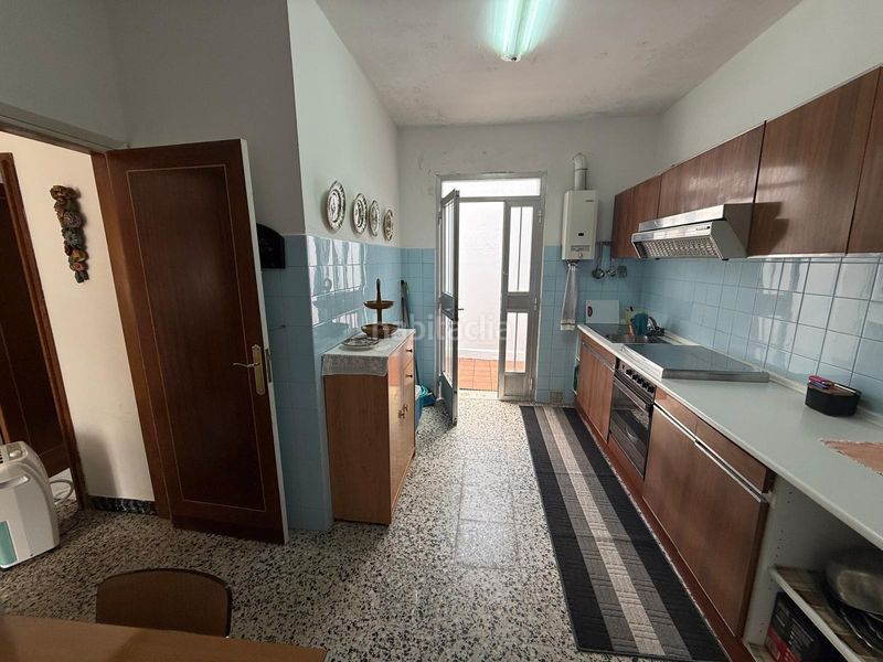 Foto ef8113cd-3dee-460f-945d-58e1e90a5540. Casa amb aparcament a Pobra do Caramiñal (A)