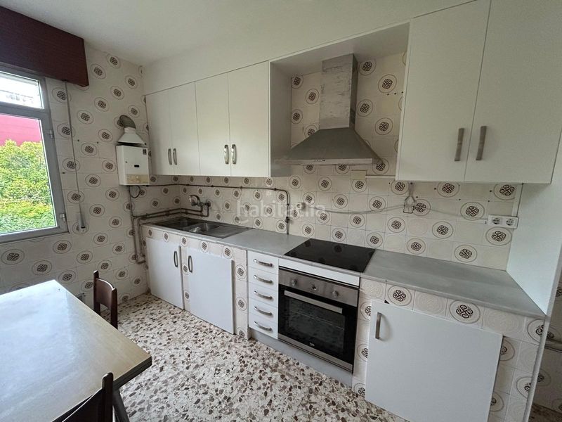 Foto e23542c3-e392-4041-974a-7774e22d6a08. Casa amb aparcament a santa uxía de Ribeira Ribeira
