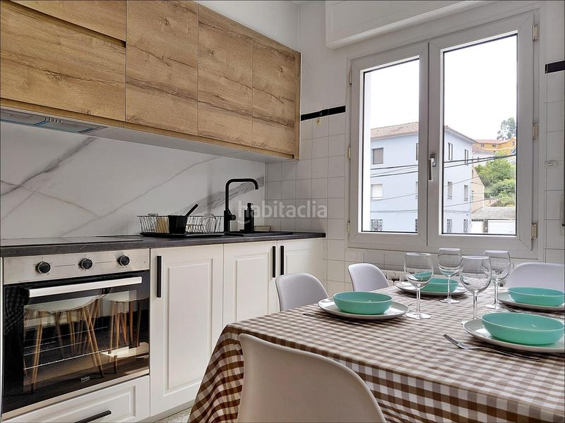 Foto 042dc7d2-8324-47fa-adde-adc70ae8d7d8. Casa amb calefacció aparcament a O Carril Vilagarcía de Arousa