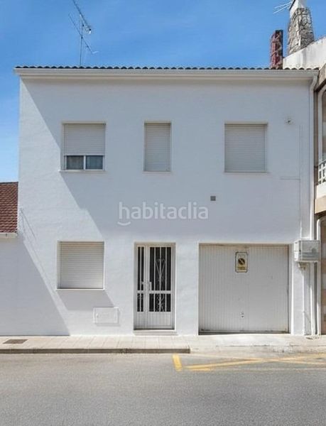 Foto 0cf77d1d-d352-4a63-a183-50b48834a57b. Casa amb calefacció aparcament a O Carril Vilagarcía de Arousa