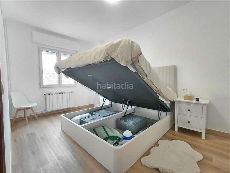Foto 38057510-1d1a-450e-b6fa-2810a00ffa0d. Casa amb calefacció aparcament a O Carril Vilagarcía de Arousa