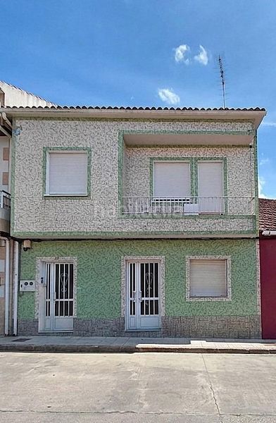 Foto 56a0783f-4dba-4985-aac0-bc42d55fa1f4. Casa amb calefacció aparcament a O Carril Vilagarcía de Arousa