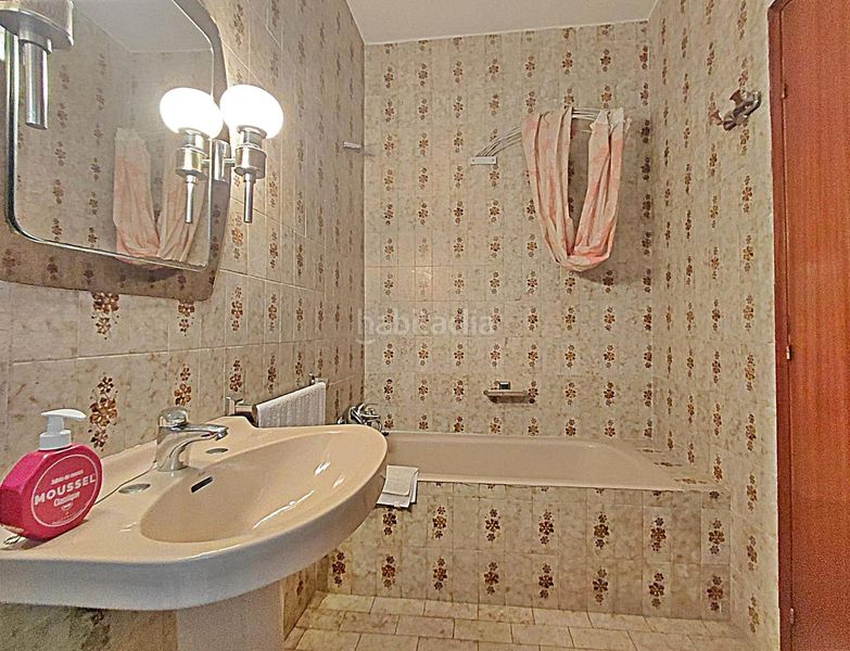 Foto 5fe74d82-5537-48a0-a9d4-3697f8406159. Edificio in Cuntis