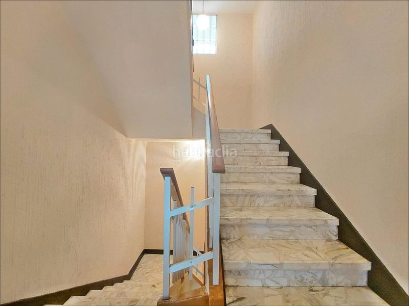Foto b8dacc54-89d5-4c62-a47a-8048194b15c7. Edificio in Cuntis