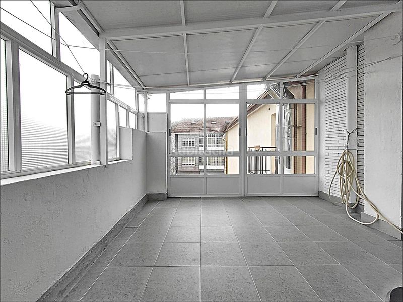 Foto ba2adeee-9a2e-4fa1-9501-6af05c886a95. Edificio in Cuntis