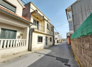 Casa  Calle calle carreira. Casa para reformar con terraza a 200m de la plaza de fefiñáns, c