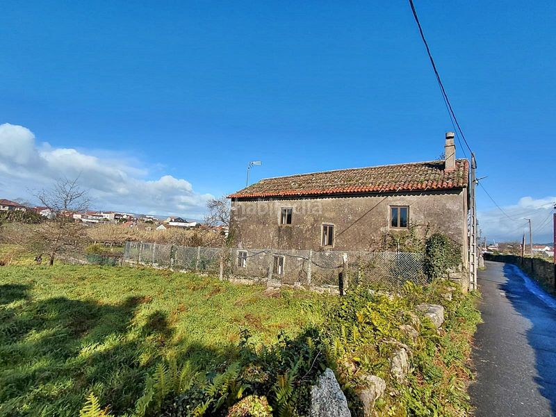 Foto f1d72e83-ed90-4f30-8f00-8d64822fa621. Casa amb aparcament a Sobradelo Vilagarcía de Arousa