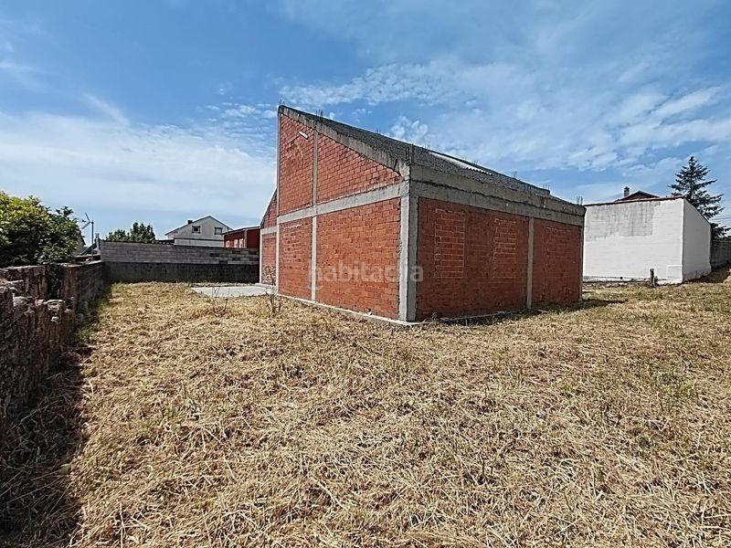 Foto f1e3e628-5cd6-46ef-927f-bfd2417bfc07. Casa amb aparcament a Catoira