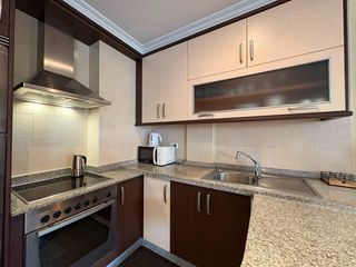 Appartement à Boiro. Amplio piso con garaje y trastero a 200 metros de la plaza del a