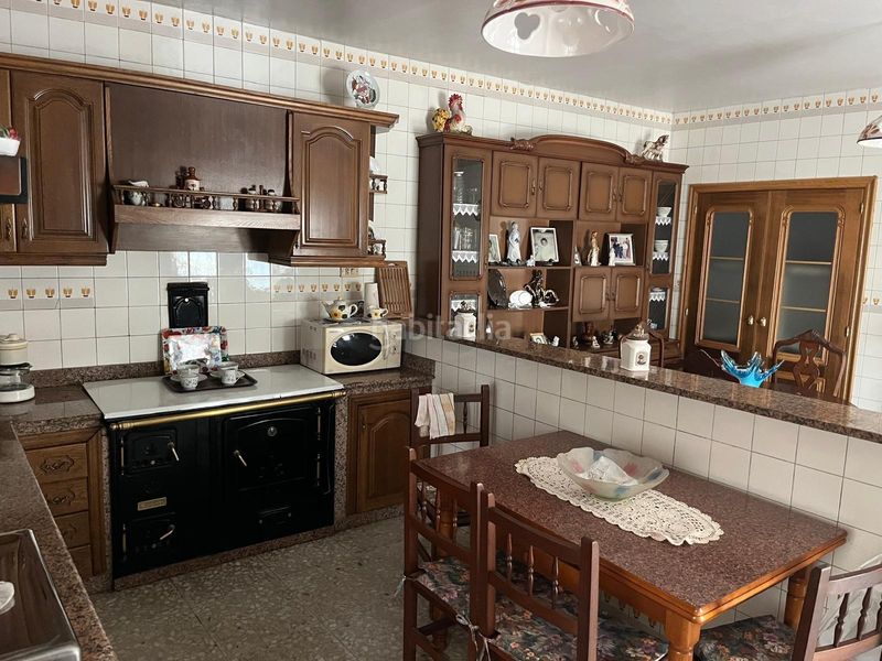 Foto 0af74932-b848-49cd-8ba9-2e20b834c61f. Casa amb aparcament a Meis