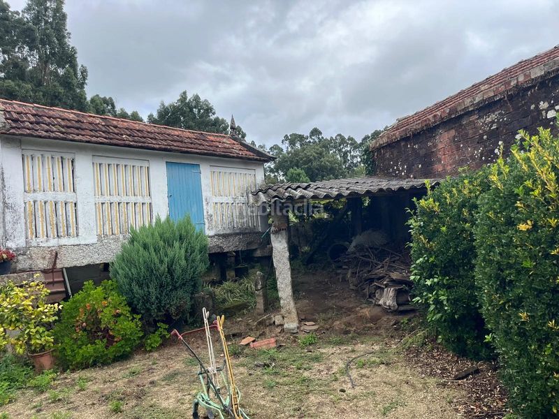 Foto 4136254a-b195-4cca-bbaf-42f7f27211a5. Casa amb aparcament a Meis