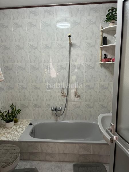 Foto d3e964e1-ace0-40c6-9911-ebad53d930e5. Casa amb aparcament a Meis