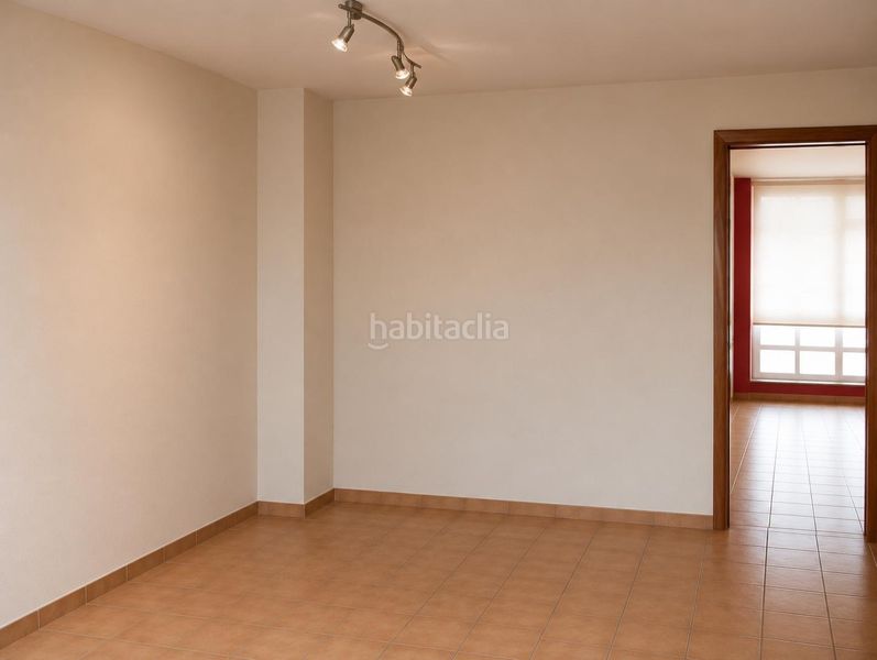 Foto c1fc13d4-7781-4a4e-a107-1a26c6c22320. Planta baixa a Boiro