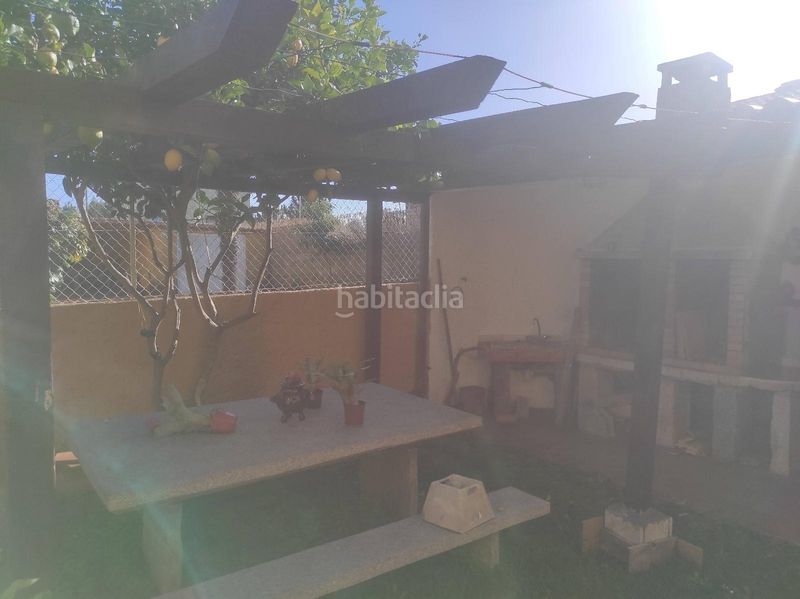 Foto 6fff210e-e1ed-4fb9-bfe1-a36684927dce. Casa aparellada amb aparcament a Grove (O)