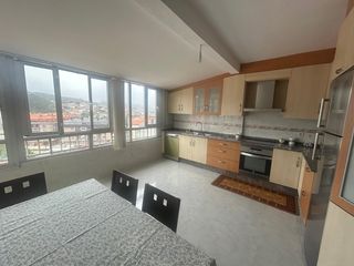 Miete Etagenwohnung in Santa Uxía de Ribeira. Ático en alquiler en el centro de ribeira con vistas al mar