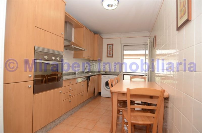 Foto 3ae7292d-bf6d-4546-8264-d7a0d070e346. Dúplex amb calefacció aparcament a Boiro