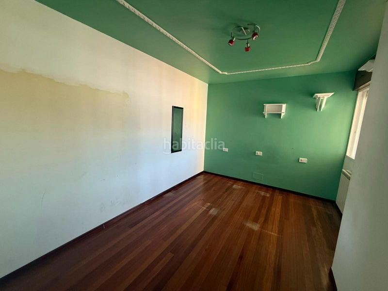 Foto 1355b048-0556-4cf8-8c36-fddcb008e69b. Piso  en venta centro en Boiro
