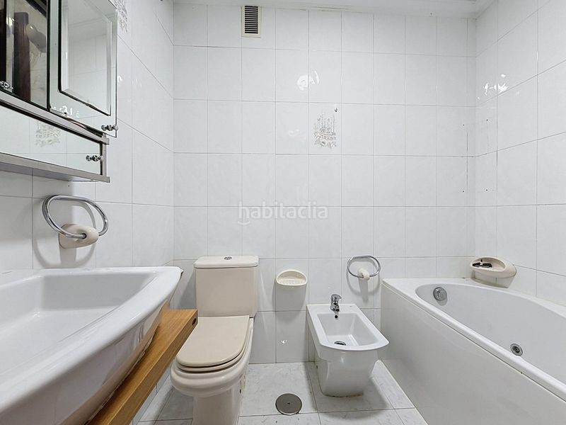 Foto 239d6b3f-a107-465c-baaf-01ca8c8d3916. Piso  en venta centro en Boiro