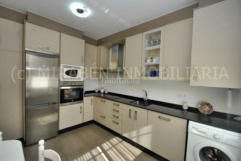 Foto 19325e55-47de-48eb-83f2-da219306c3d3. Casa amb calefacció aparcament a Catoira