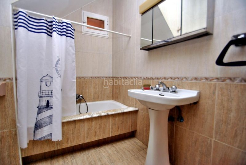 Foto e0b1e491-05c8-4100-ad65-536e6d9a4908. Casa amb calefacció aparcament a Catoira