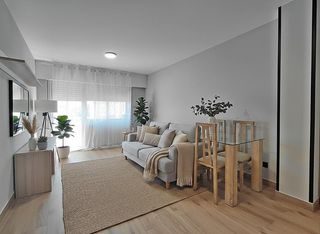 Appartamento  Calle calle alemania. 4º piso con ascensor en monte porreiropontevedra  3h  2 baños l