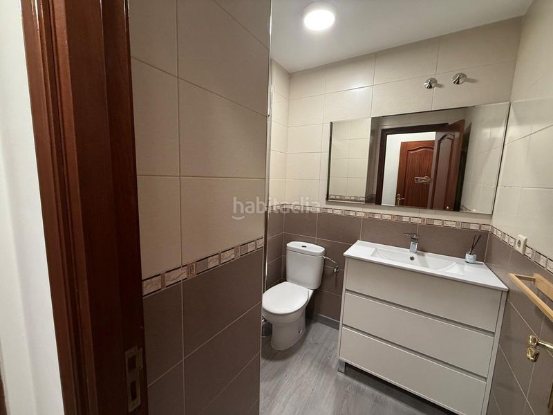 Foto d856810c-5b79-4f07-8d35-a60d8073b1c1. Lloguer apartament amb calefacció aparcament a O Milladoiro Ames