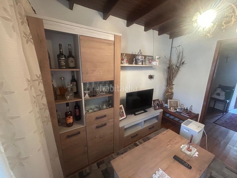 Foto d447f838-9bff-4a14-9a2e-2e9a4401039b. Casa a Pobra do Caramiñal (A)