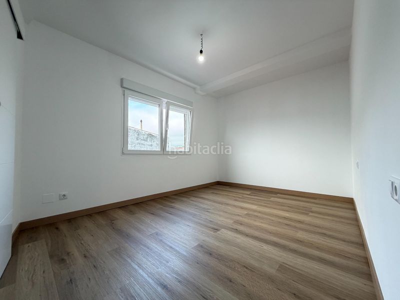 Foto f0a8fedc-05bd-4e22-9052-0e09141eac8a. Pis a Boiro