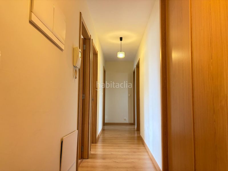 Foto 8a97a6bd-aff6-40b5-bbb0-60cfa1b4a9ac. Pis amb calefacció aparcament a Boiro